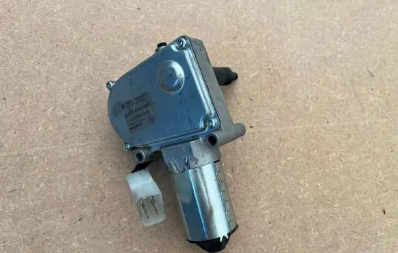 Mercedes-Benz G W463 2nd Gen Rear window wiper motor A4639064400 130530VM30529 443123407014