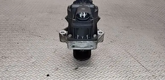 Opel Astra J EGR valve 55566052
