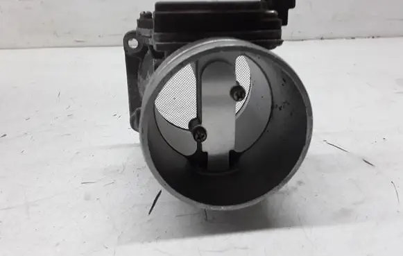 Audi A4 S4 B5 8D Mass air flow meter 037906461B