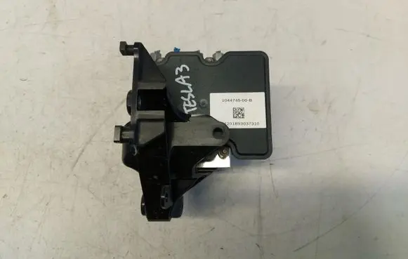 Tesla Model 3 ABS Pump 1103541-00-a