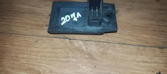 Heater blower motor/fan resistor