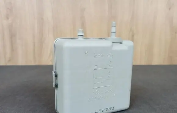 Mercedes-Benz SLK R170 Vacuum air tank 1708050019 A1708050019