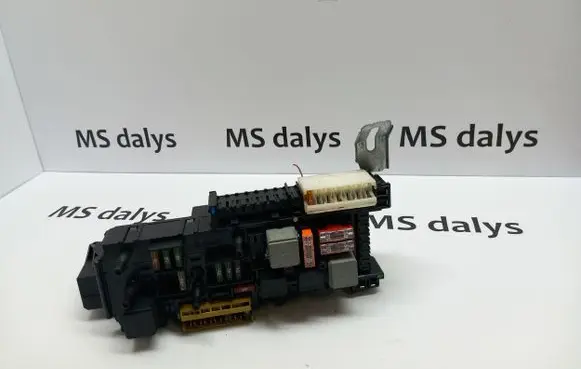 Mercedes-Benz C W204 SAM control unit A2049060405 2049060405 A2045458732