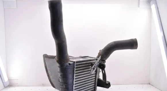 Volkswagen Polo Intercooler radiator 6Q0145804G