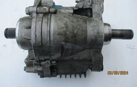 Volkswagen Tiguan Gearbox transfer box case 0A6409053AF