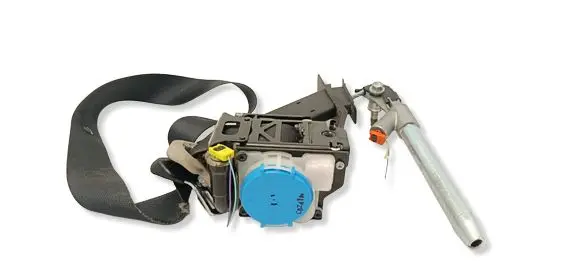 Nissan X-Trail T32 Front seatbelt TKKAH2EG671 0589P1000146