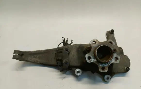 BMW 5 G30 G31 Front wheel hub spindle knuckle 6884382-02