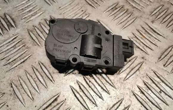 Mercedes-Benz C W204 Intake manifold valve actuator/motor A2218200042 2218200042