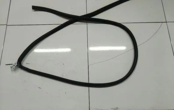 Nissan X-Trail T30 Rubber seal front coupe door 