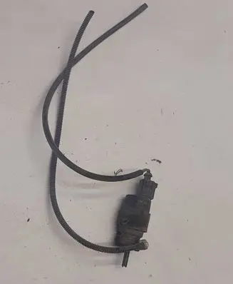 Audi A6 S6 C6 4F Windscreen/windshield washer pump 1J5955651