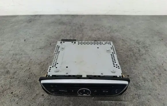 Renault Megane III Radio/CD/DVD/GPS head unit 281150030R