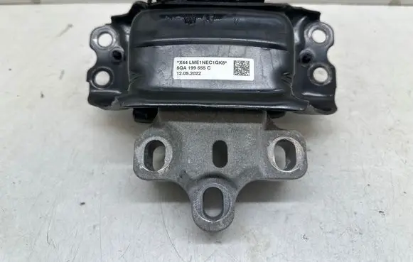 Volkswagen Caddy Engine mount bracket 5QA199555C