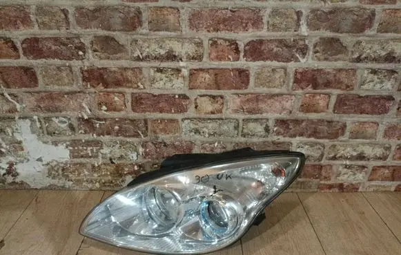 Hyundai i30 Headlight/headlamp