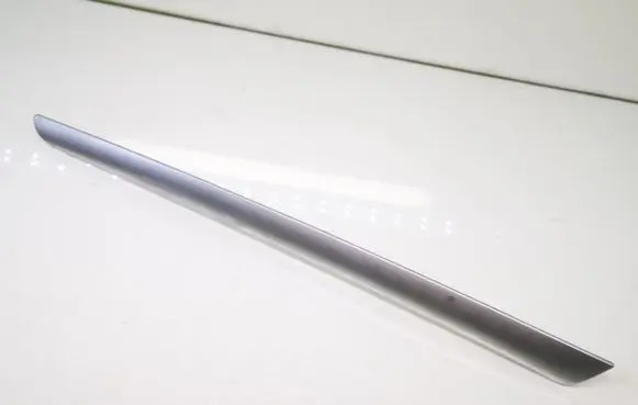 Mercedes-Benz ML W164 Front door trim bar A1647300822