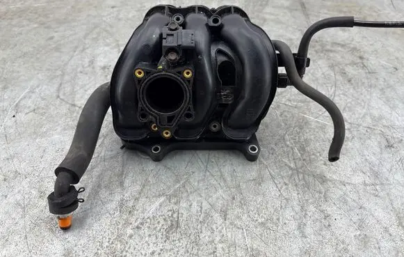 Toyota Aygo AB10 Intake manifold PA6GF30