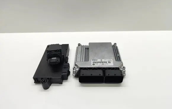 BMW 5 E60 E61 Engine ECU kit and lock set 0281014437 7806976 14140913