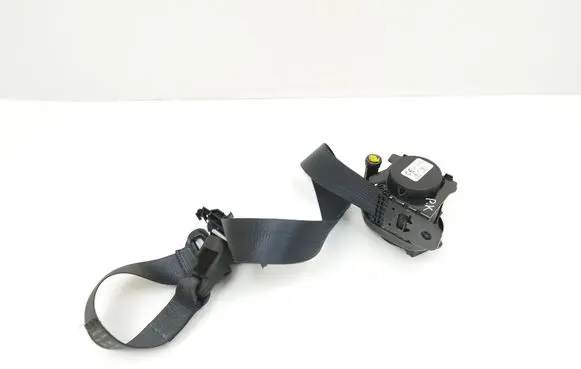 Jeep Cherokee Front seatbelt 067654 1000066 6251931Z6B