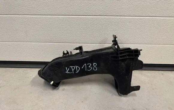 Porsche Macan (95C) Brake cooling air channel/duct 95C805825KPD138