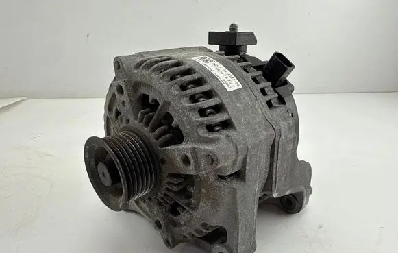 BMW 3 F30 F35 F31 Generator/alternator 14V180A