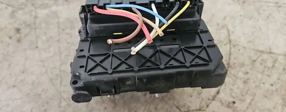 Citroen Berlingo Fuse module 965061828000 U118470005