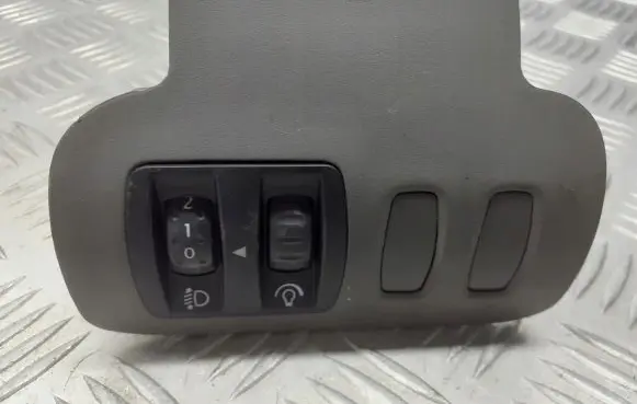 Renault Scenic II - Grand scenic II Headlight level adjustment motor 8200140985
