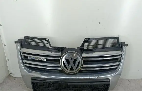 Volkswagen Golf V Front grill 