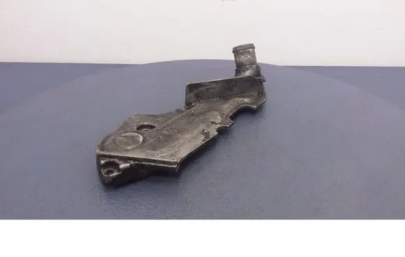 Audi A6 Allroad C5 Thermostat/thermostat housing 078121121J