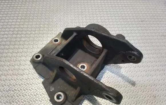 Nissan Interstar Driveshaft support bearing bracket 8200684227