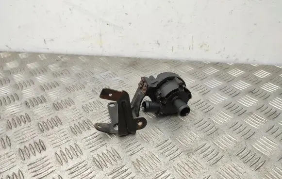 Skoda Octavia Mk3 (5E) Electric auxiliary coolant/water pump 5G0965567