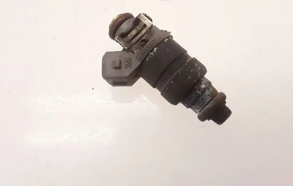 Audi A3 S3 8L Fuel injector 06A906031A