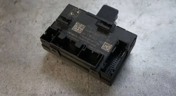 Seat Alhambra (Mk2) Door control unit/module 7N0959792F