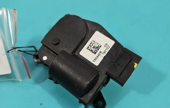 A/C air flow flap actuator/motor