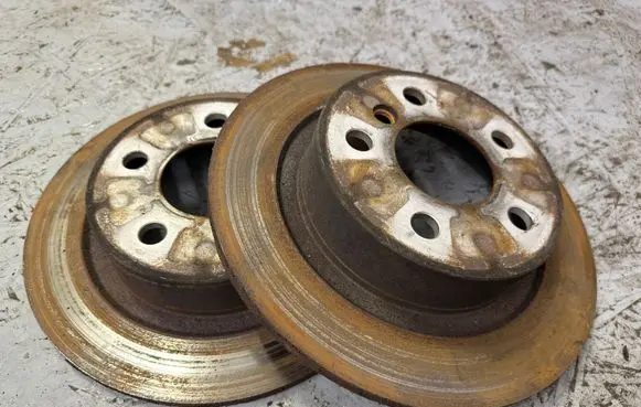 BMW 2 F46 Rear brake disc