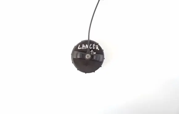 Mitsubishi Lancer VIII Fuel tank filler cap 