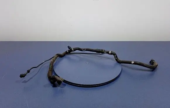 Engine coolant pipe/hose