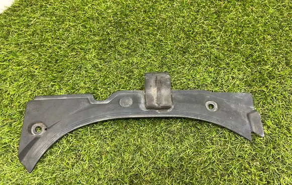 Audi A8 S8 D4 4H Fender end trim 4H0823745C