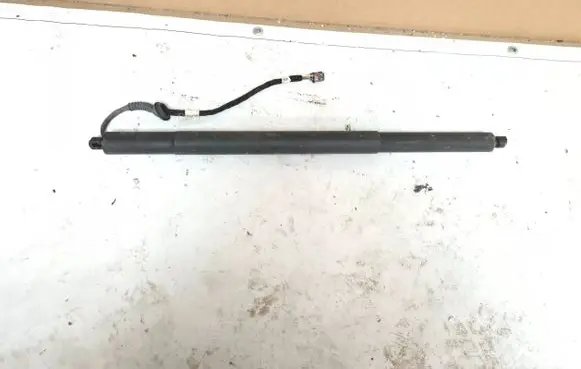 Audi Q8 Convertible roof main ram cylinder 4M8827851 4M8827852