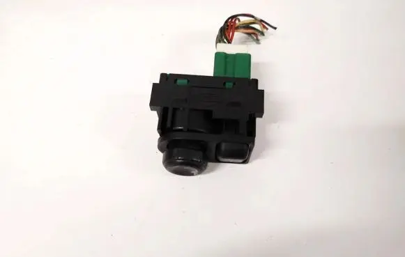 Nissan Qashqai Wing mirror switch