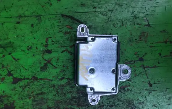 Renault Scenic II - Grand scenic II Airbag control unit/module 8200411015