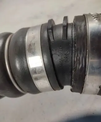 Intercooler hose/pipe