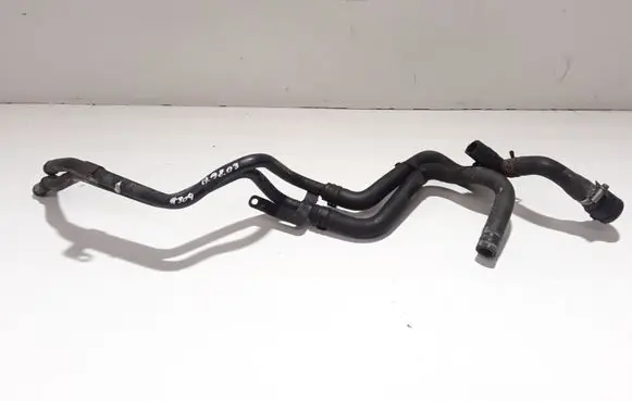 Audi A8 S8 D3 4E Engine coolant pipe/hose 4E0121445D