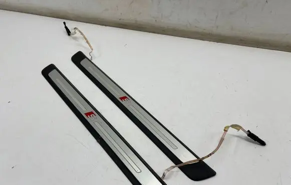 Audi A3 S3 8V Front sill trim cover 8V4947417 8V4947418