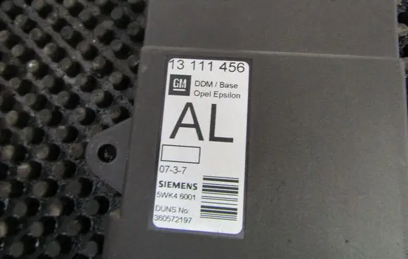 Opel Vectra C Door control unit/module 13111456