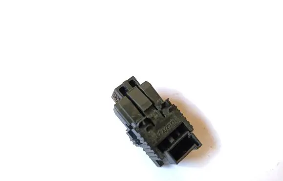 BMW 1 E81 E87 Brake pedal sensor switch 9146889