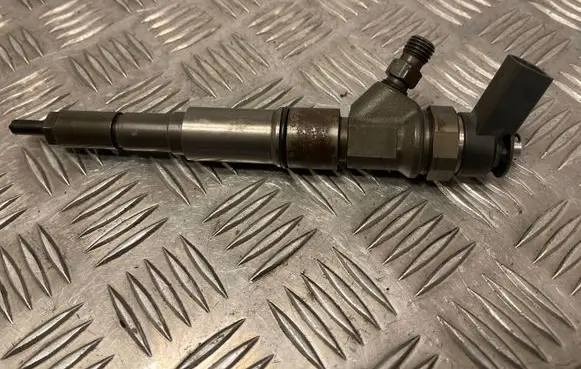 BMW 3 E90 E91 Fuel injectors set 7793836 0445110216