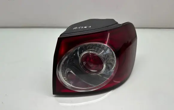 Volkswagen Golf Plus Rear/tail lights 5M0945096R 89034129