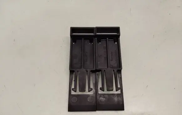 BMW 5 E60 E61 Radiator mount bracket 778832403
