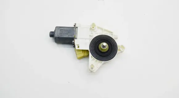 Mercedes-Benz ML W164 Front door window regulator motor A2518200842 0130822272 10855099