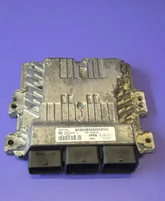 Ford Focus Engine control unit/module BV6112A650NN S180133036G