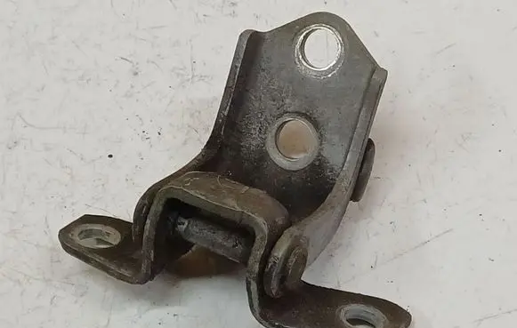 Mazda 3 I Front door upper hinge 